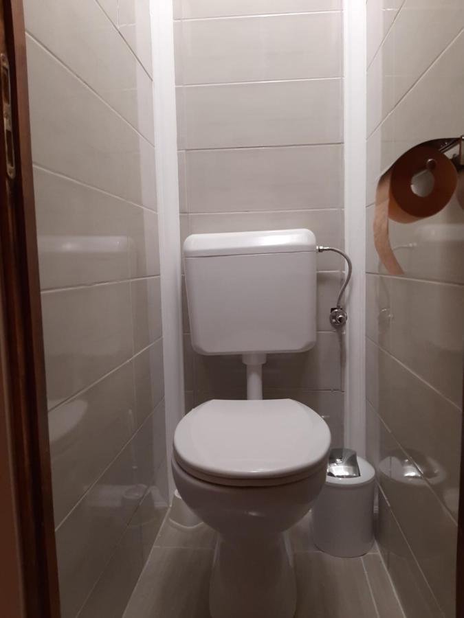 Egniss Apartman 2 Bogacs Bagian luar foto